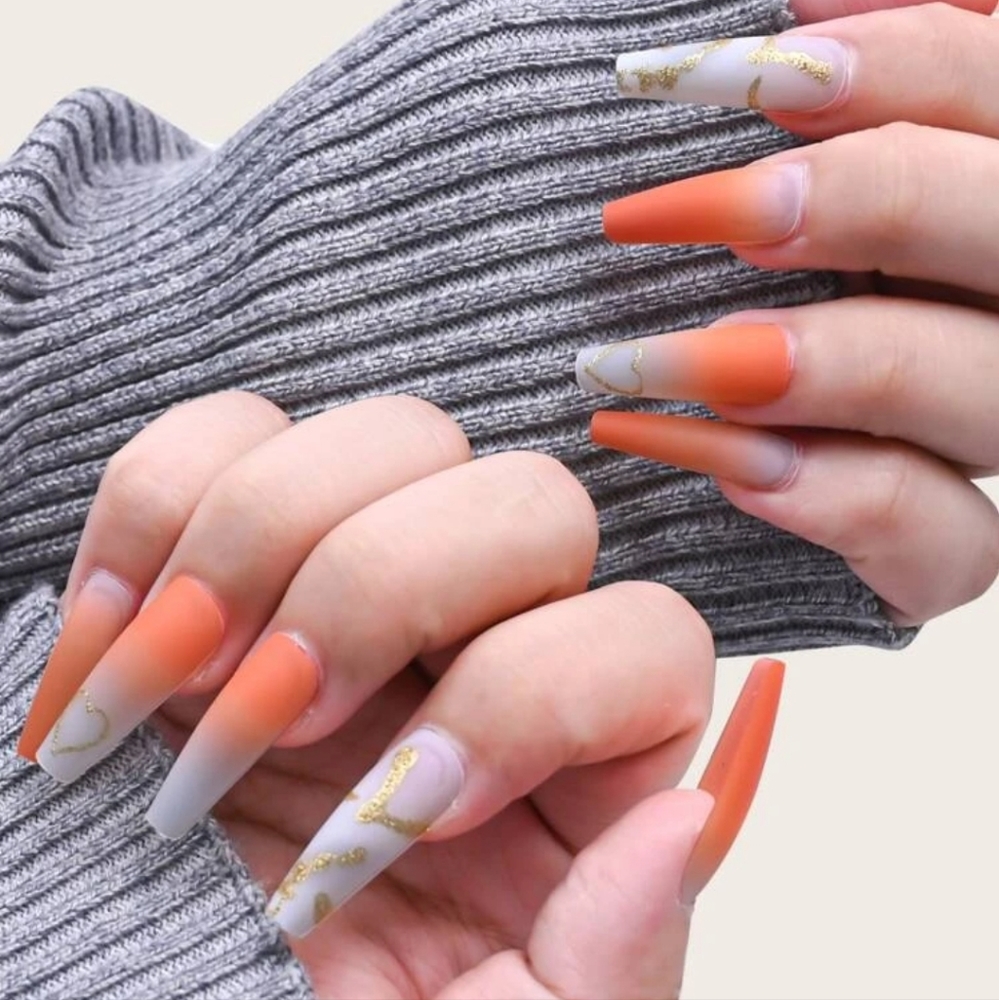 New! 24 piece press on nails!